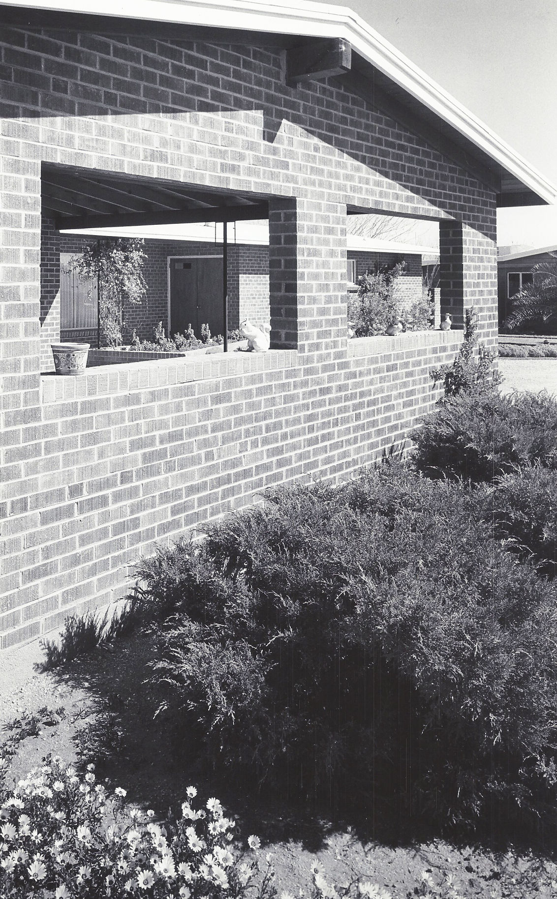 1962 Tucson home photos: Oriental art